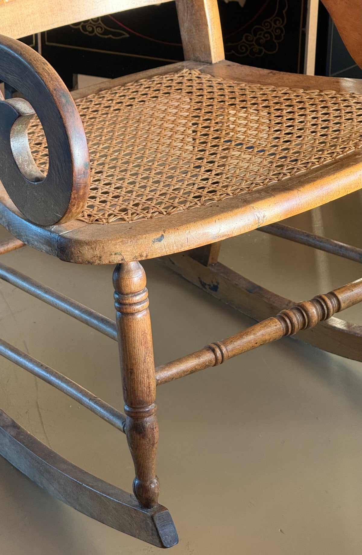 Antique rocking chair, 19th century