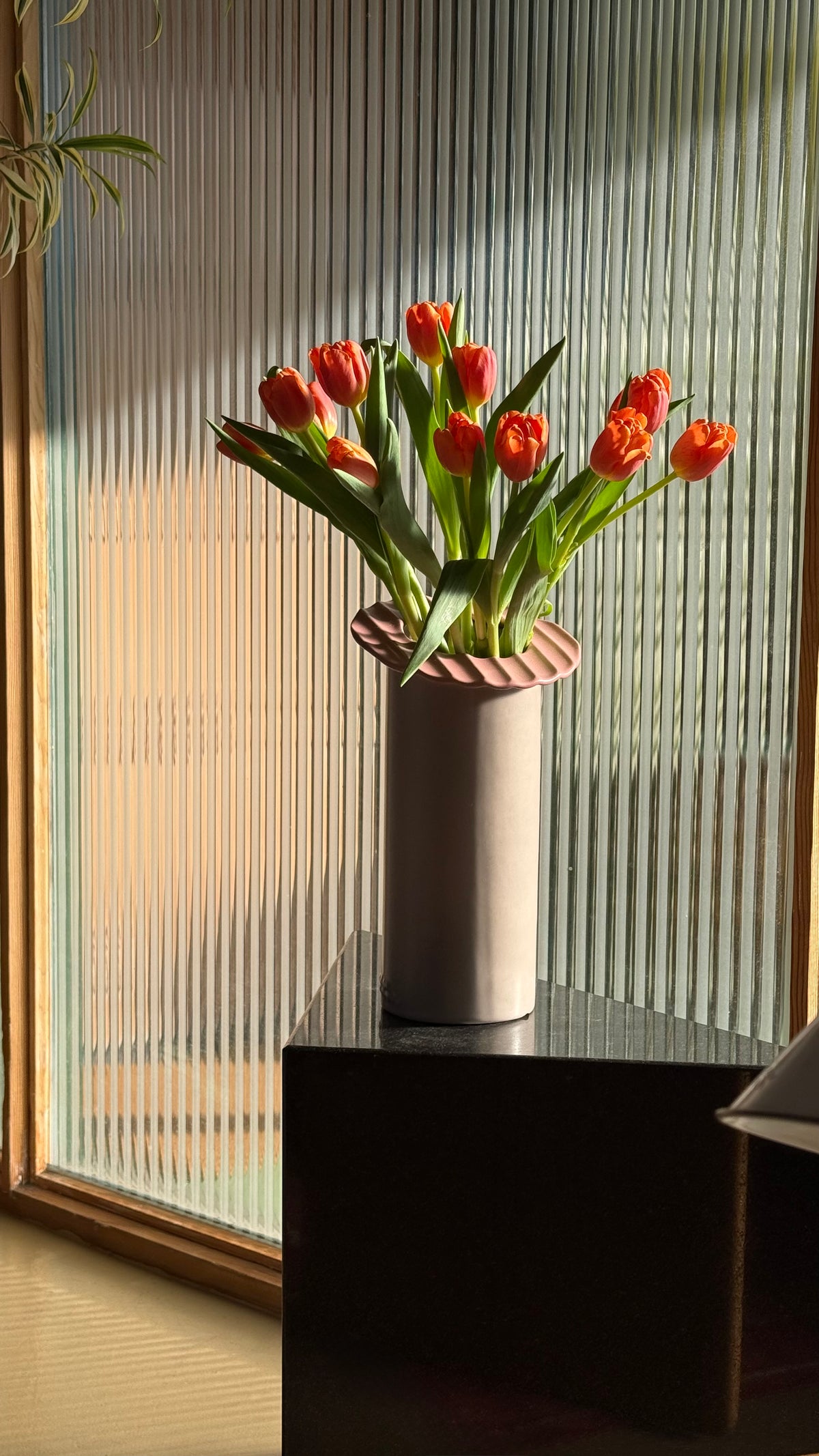 Postmodern pink vase by Masa Mami, late 20th century