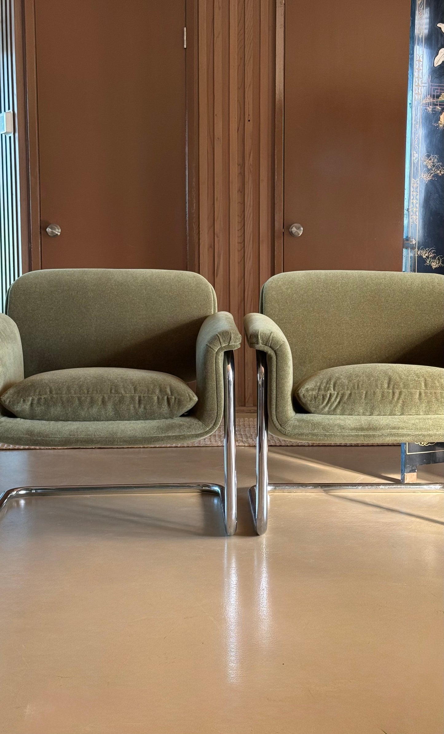 Pair of tubular chrome cantilever chairs by Thonet, 20th century