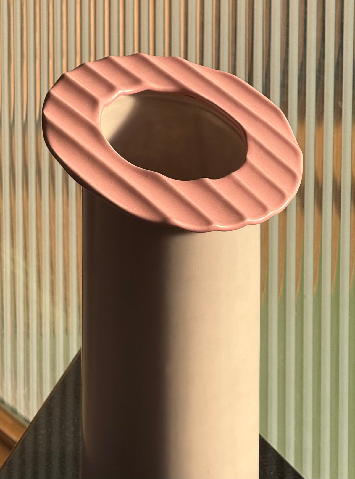 Postmodern pink vase by Masa Mami, late 20th century