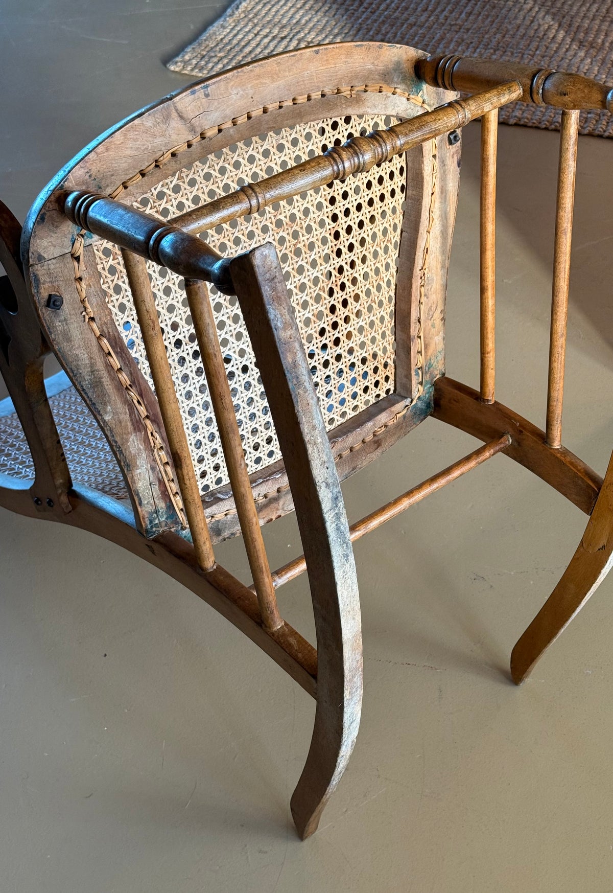 Antique rocking chair, 19th century