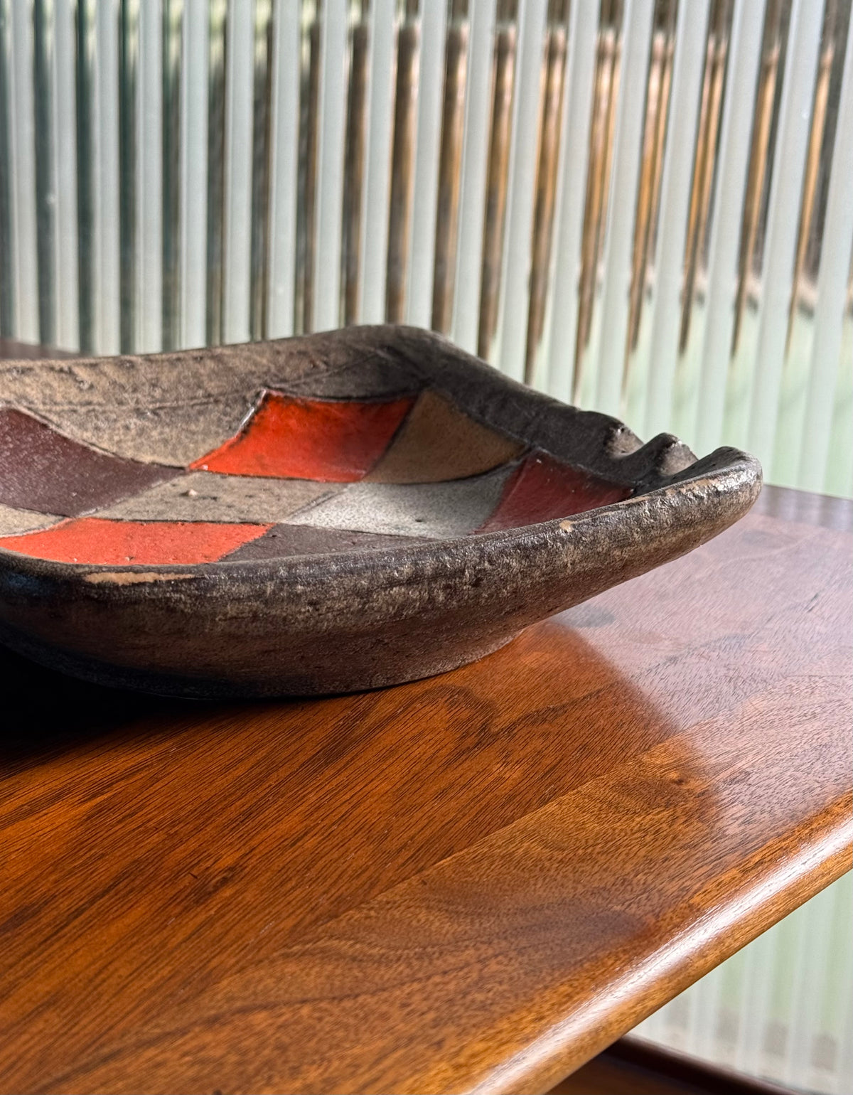 Vintage Italian hand-painted ceramic ashtray by Aldo Londi, circa 1960