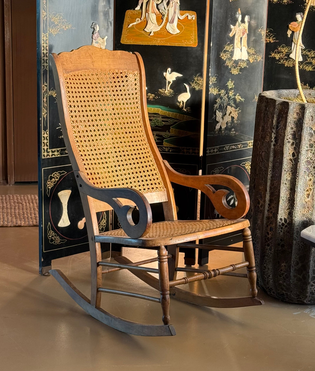 Antique rocking chair, 19th century