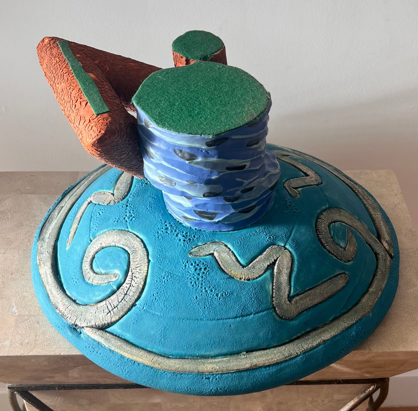 Early fine art ceramic by Robert Milnes, late 20th century