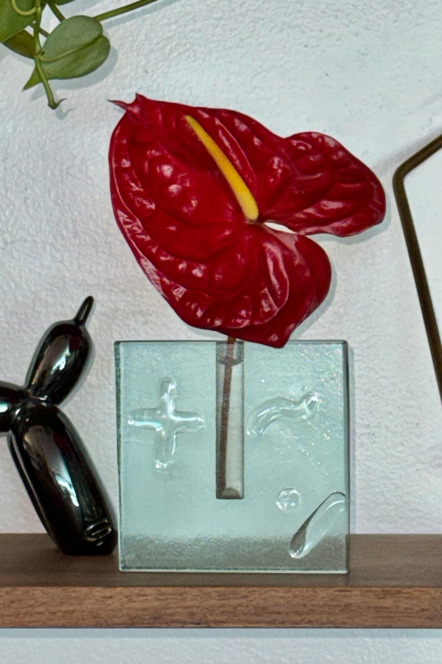 Postmodern art glass bud vase, late 20th century