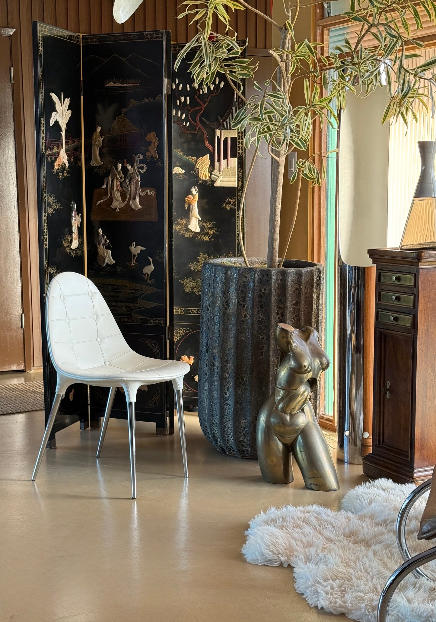 The 245 Caprice chair by Philippe Starck for Cassina, 2007