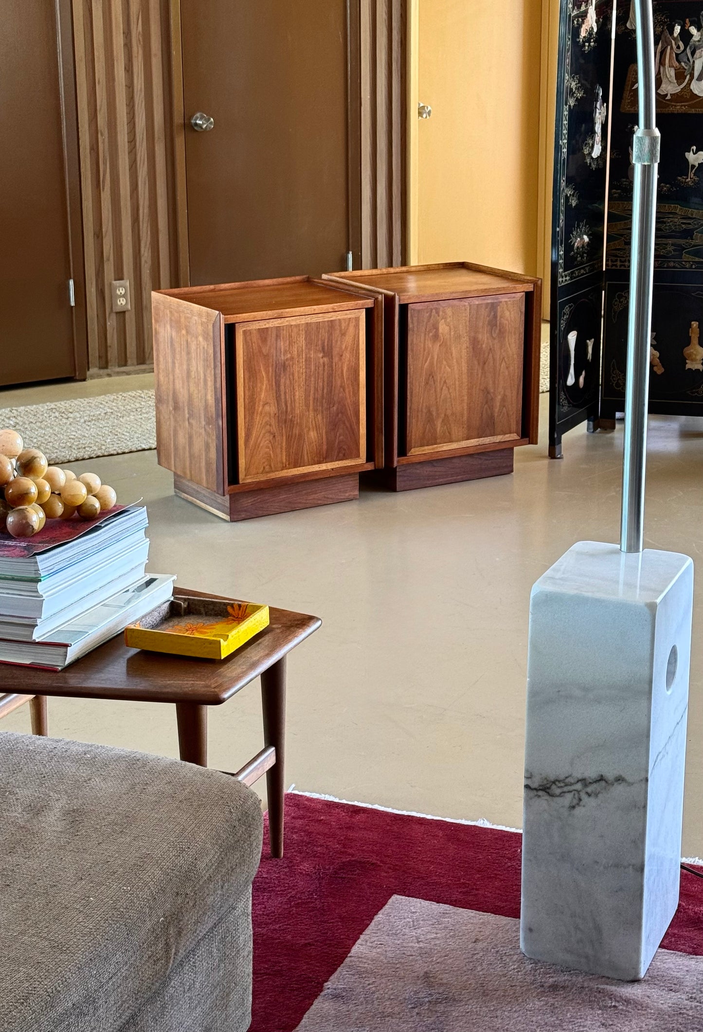 Pair of “Esprit” nightstands by Dillingham, circa 1960