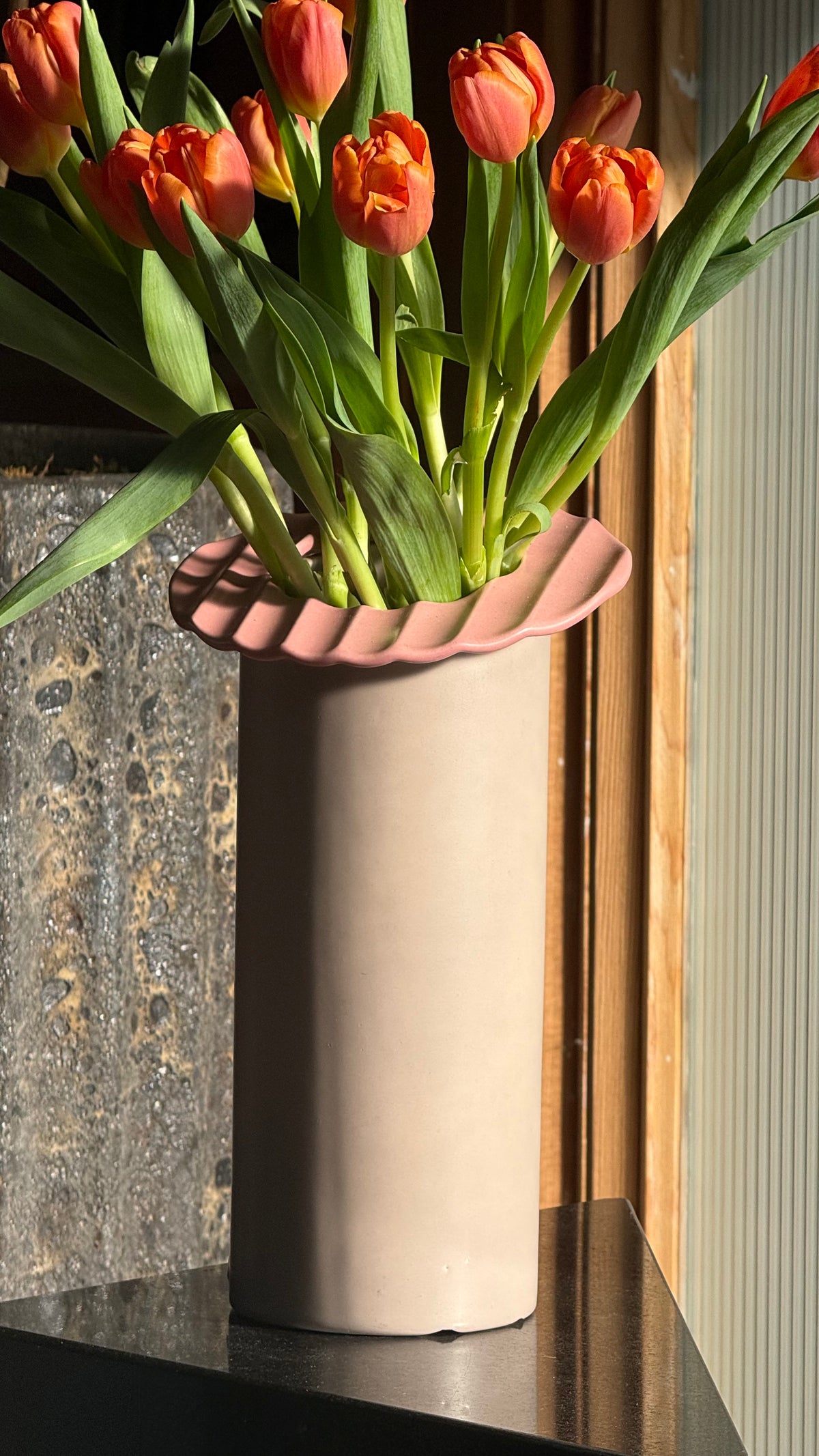 Postmodern pink vase by Masa Mami, late 20th century