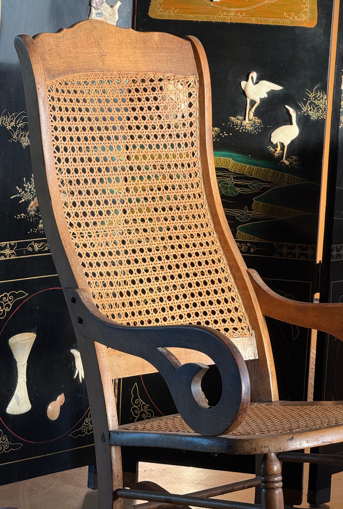 Antique rocking chair, 19th century