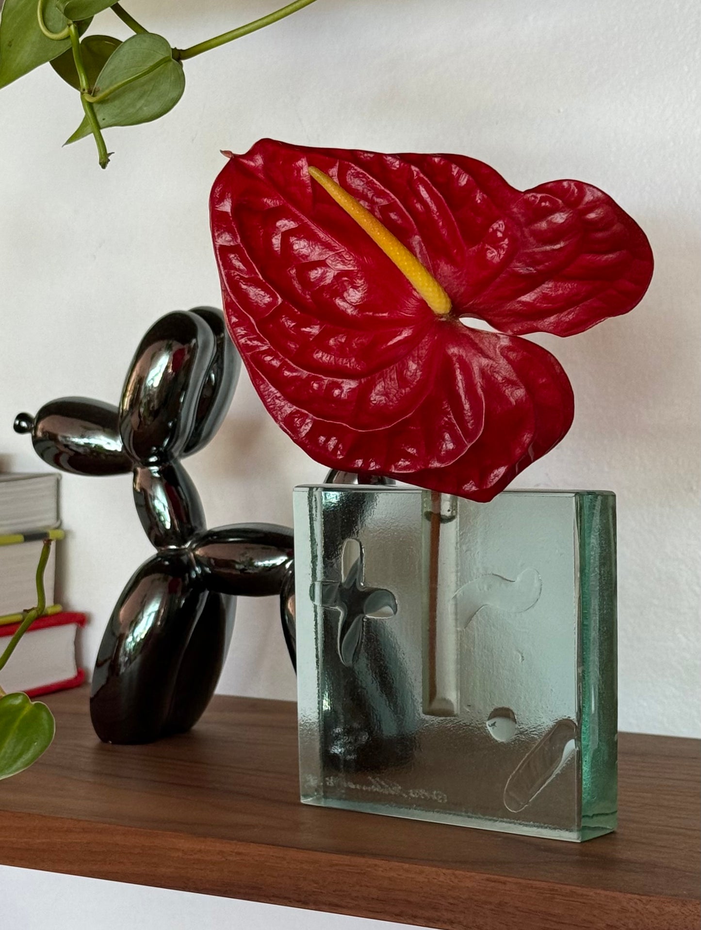 Postmodern art glass bud vase, late 20th century