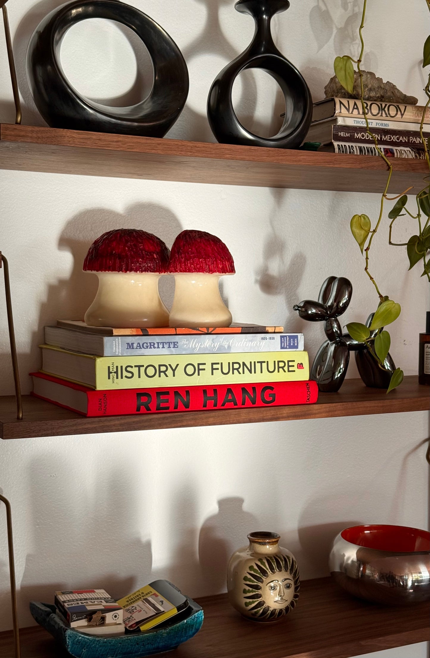 Pair of vintage Italian alabaster mushroom bookends, circa 1960