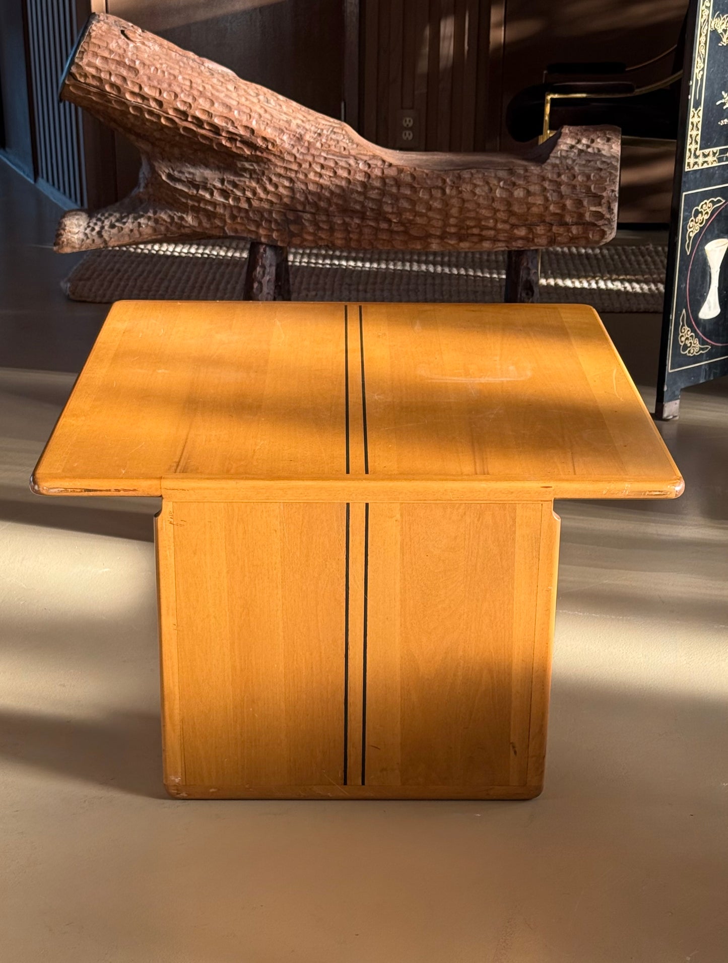 The “Artona” coffee table by Afra and Tobia Scarpa for Maxalto, 1975