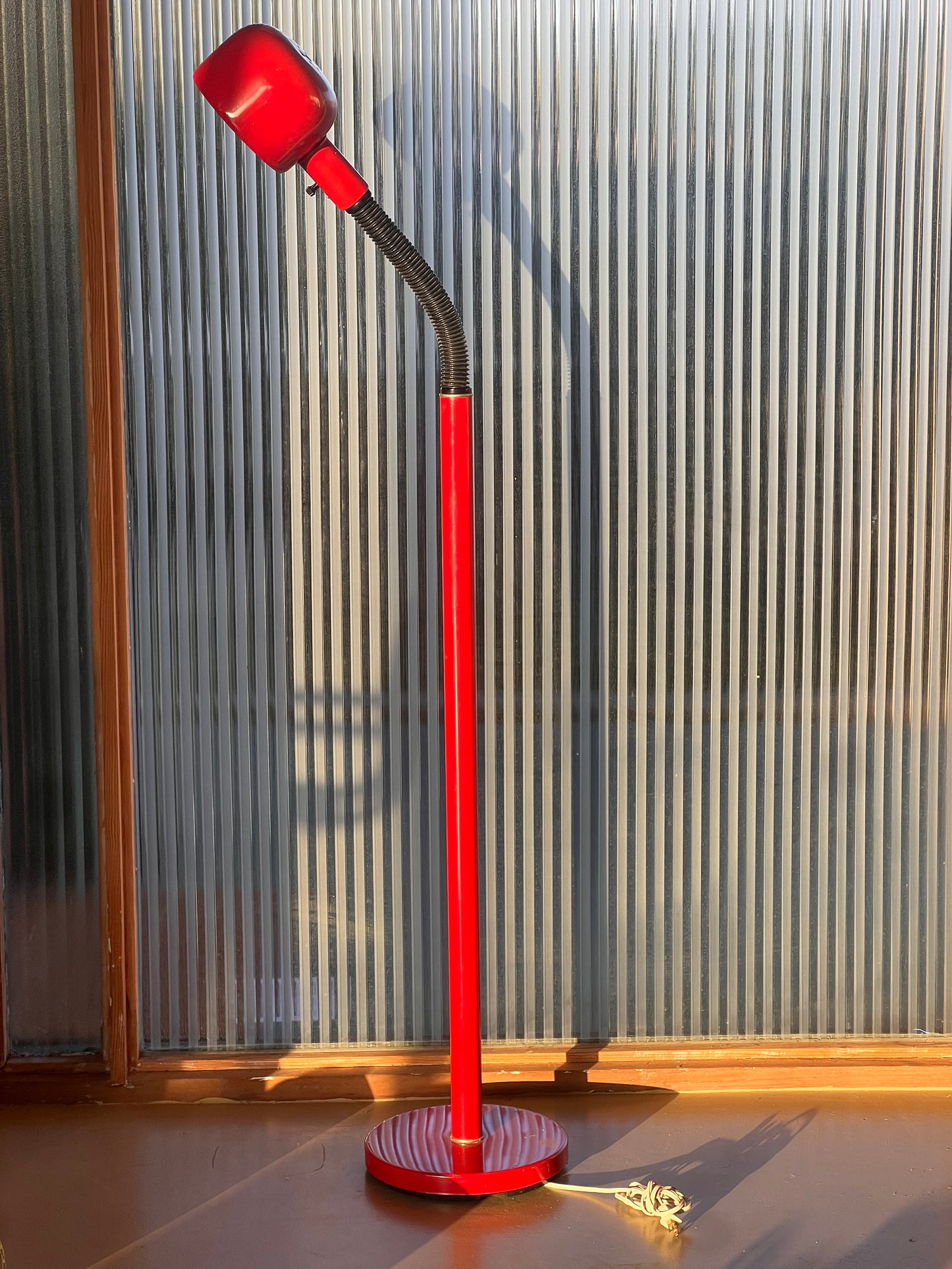Modernist gooseneck floor lamp in cherry red, mid 20th century